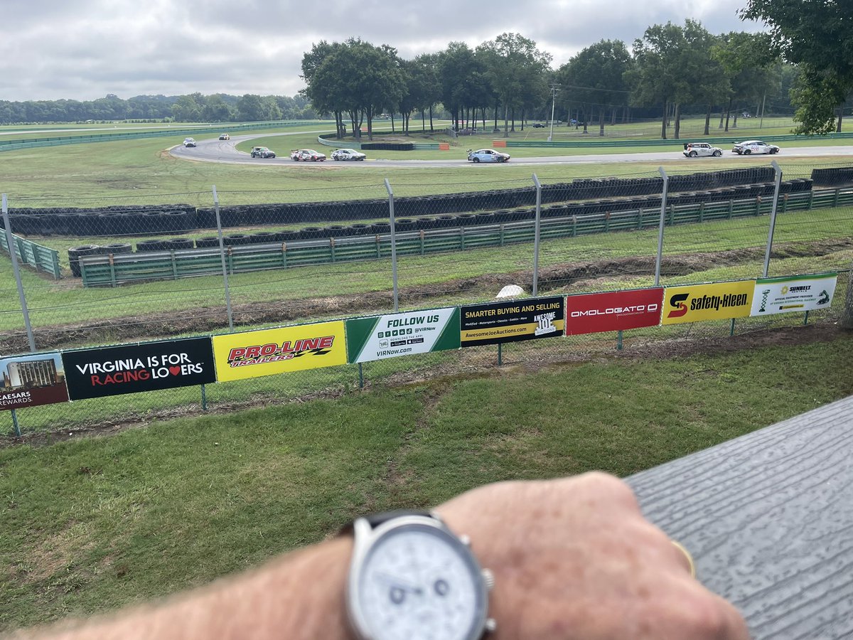 mikerose00's tweet photo. It’s a great day to WATCH some racing from @VIRNow @OmologatoUK @ShamiKalra #supportthesport https://t.co/mkzmacTXAB