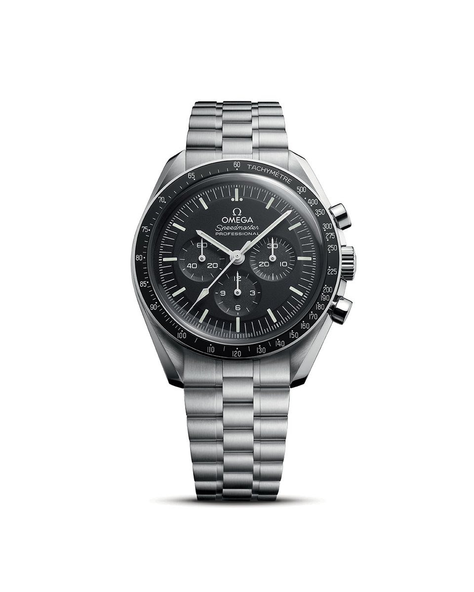omegawatches's tweet image. The Speedmaster Moonwatch honours 55 years since the first mankind's giant leap,  a constant reminder of our greatest achievements. Two dials one enduring legacy. omegawatches.com/Moonwatch

#Speedmaster
#Moonwatch