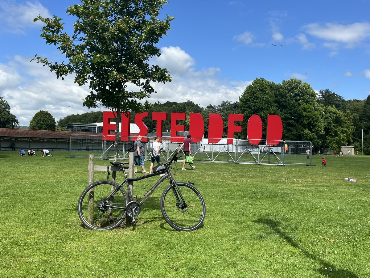 Ponty is getting ready. 
#WhatISawOnMyBike