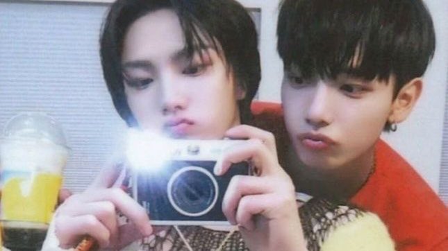 chatosiast's tweet photo. daengsung ft. ro—ra 9️⃣ tweets au!

ini cerita waktu yayah ketauan hamil

cw // family au, mpreg, ignore time stamps

©chatosiast https://t.co/gdOx7V8GE7