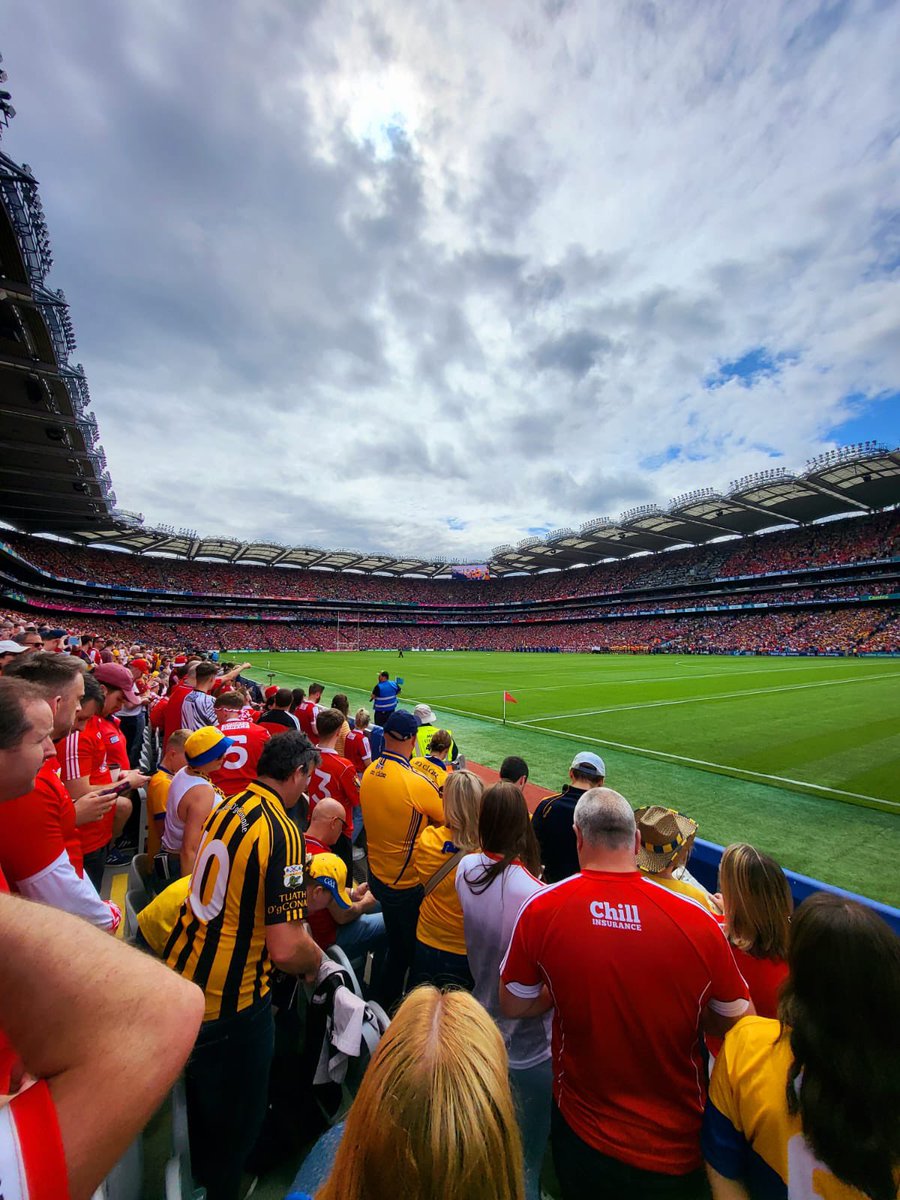 LabourCSC's tweet image. #AllIrelandFinal we’re pure Partisan today…come on the Rebels!!! @OfficialCorkGAA vs @GaaClare 82,300 in the stadium and millions of us at home watching the final of the best sport in the world 👏🏻👏🏻🙏🏻🙏🏻