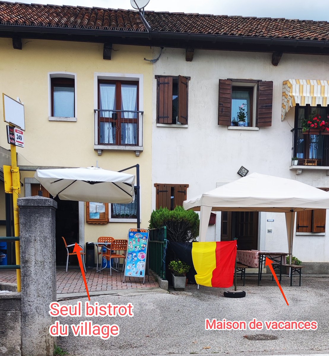 GaYeT_industrie's tweet photo. On parlait tantôt de mon bistrot en vacances dans notre village du Veneto avec @tinynews_be
+ de 20 ans que je viens ici parce que j'ai marié, en + de ma femme, sa région.
Lié avec le tenancier, il y a, au fil des années, ma "touche" dans le bistrot.
#Tisoi #Belluno #Veneto https://t.co/UeJPapx3c6