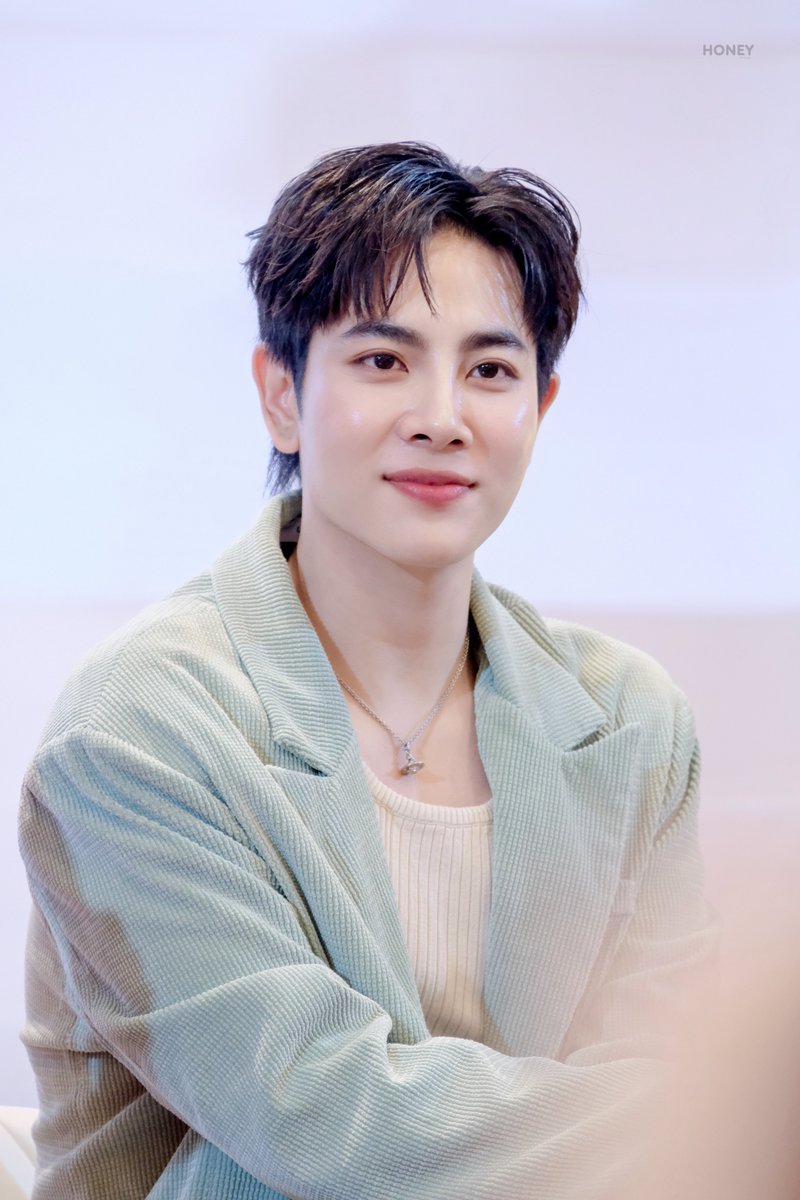 honeymiiw's tweet photo. 𝟐𝟒𝟎𝟕𝟐𝟏 ꔛ birthday boy 🌹✨

#WonderMixLand
#mixwix @wixxiws https://t.co/hnqnYi0DKt