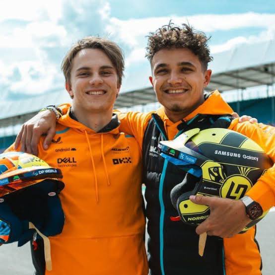 Samuelito_F1's tweet photo. 1-2 para McLaren 

Óscar Piastri se lleva su primer gran premio  de Fórmula 1 https://t.co/sT8GiFNXm3
