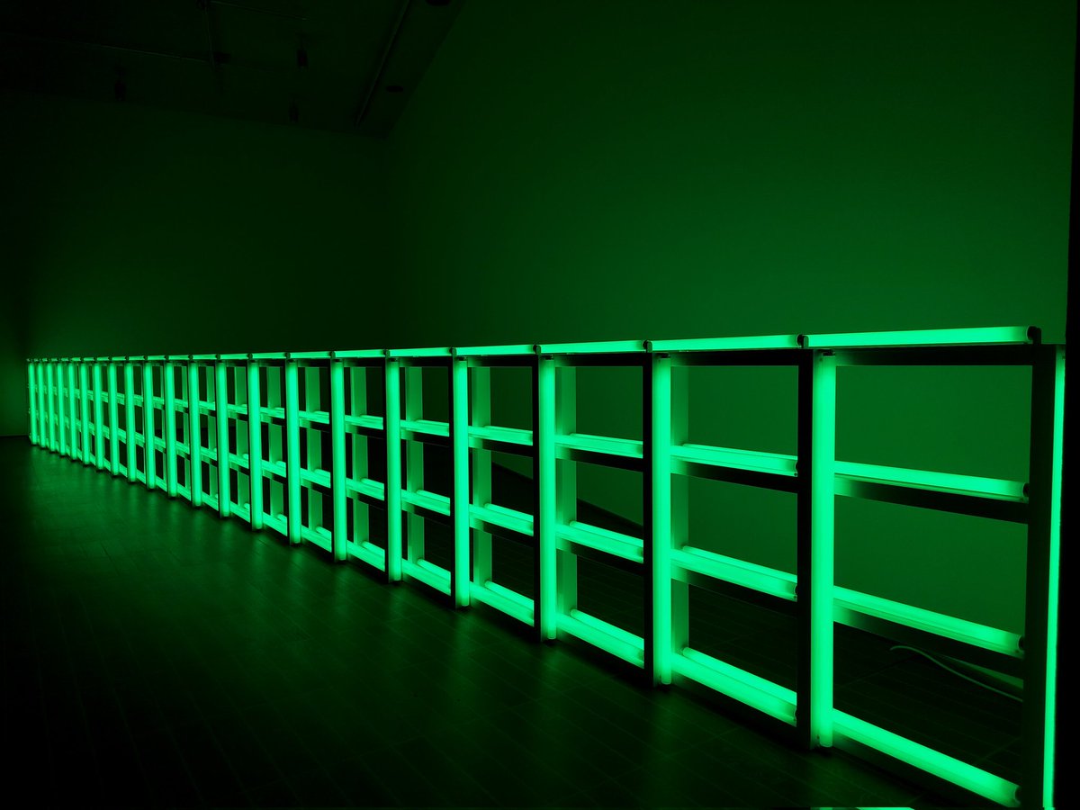 ArtNomads's tweet photo. @DailyPicTheme2 Does this count as #stripes?
#DanFlavin https://t.co/D1BNLdcCkJ