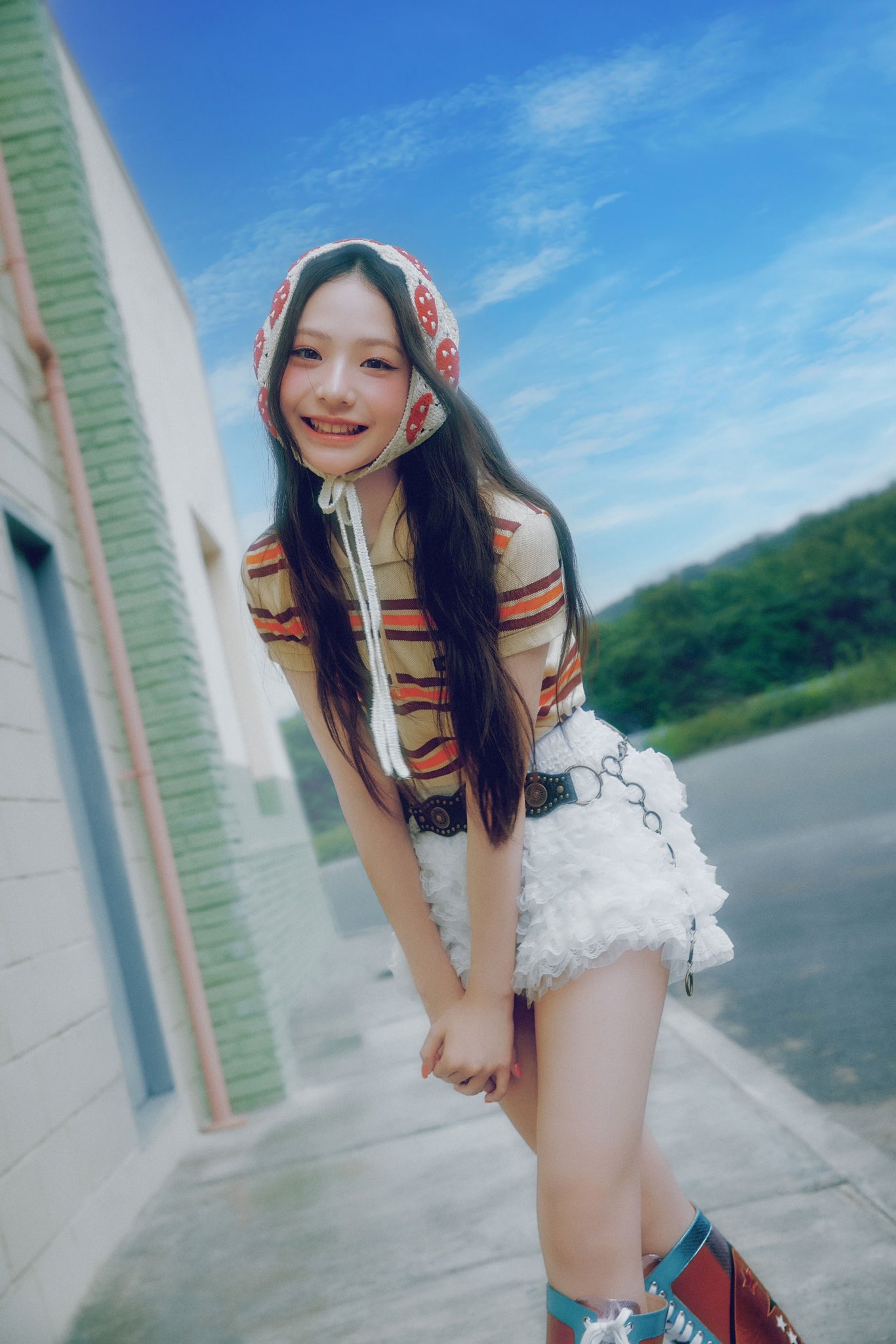 GTBQwk6aIAA1WIj?format=jpg&name=large