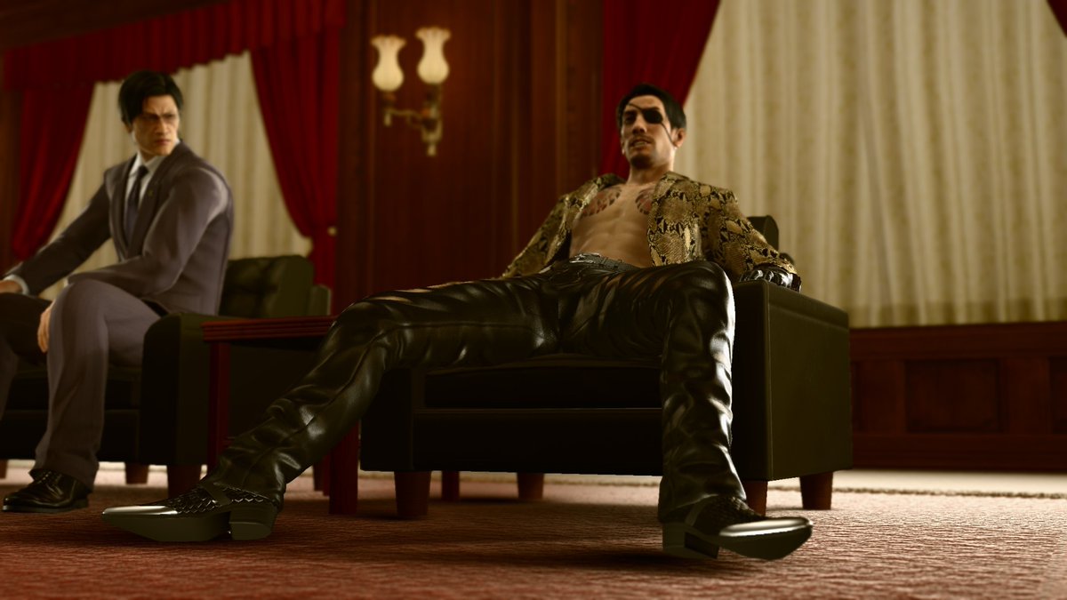 Like a true mad dog making himself at home, gotta let those dogs rest.