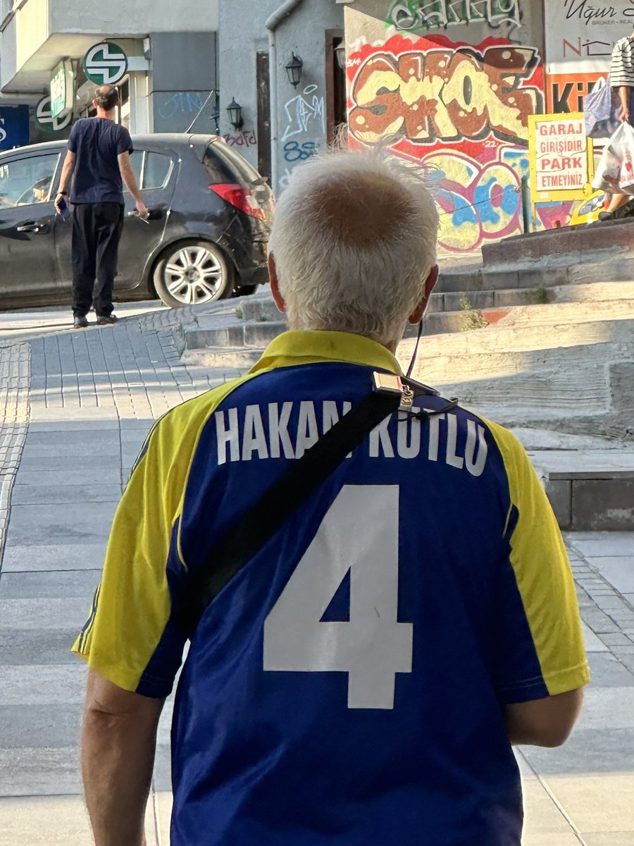 Tunalı Hilmi caddesi 💛💙