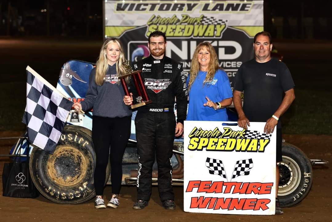 Jamie24p's tweet photo. @Tye_Mihocko πππ
@LincolnParkSpee
@jpmotorsports24 https://t.co/b7mAsn5xOH