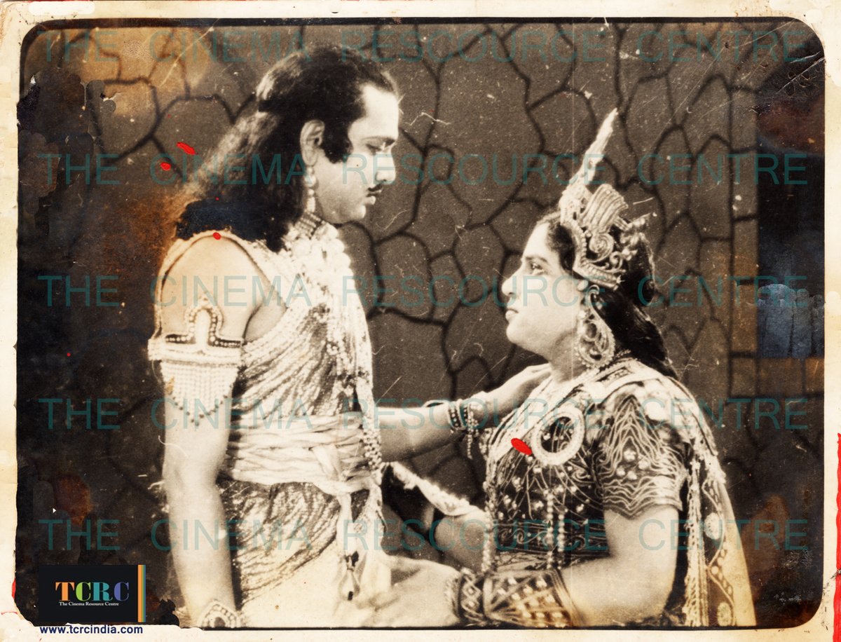 The Pioneers of Tamil Cinema - I DIRECTORS: THE CAPTAINS — MASTERS AND COMMANDERS WITH AN IMPACT TO LAST THE AGES

📖 View Article: tcrcindia.com/2024/07/15/the…

#TCRC #TamilCinema  #CinemaPioneers #RajaChandrasekhar #TRRaghunath #FilmHistory #CinemaLegends #TamilFilmDirectors