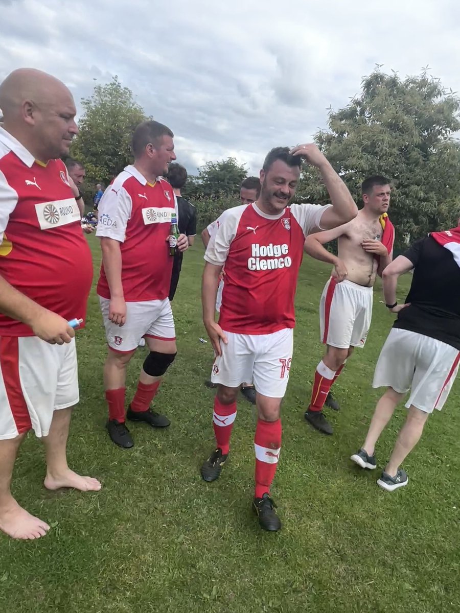 Internet Millers tweet media