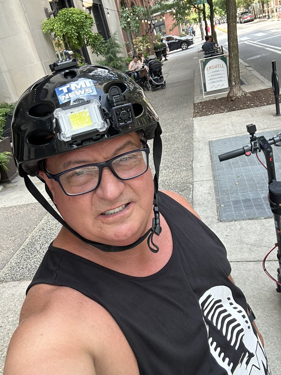 ERiderPhilly's tweet photo. #escooter added #safety and protection from drivers and crime. #helmet #handlebar #cam #camera #recording #wifi https://t.co/Ae1jgE5Sey