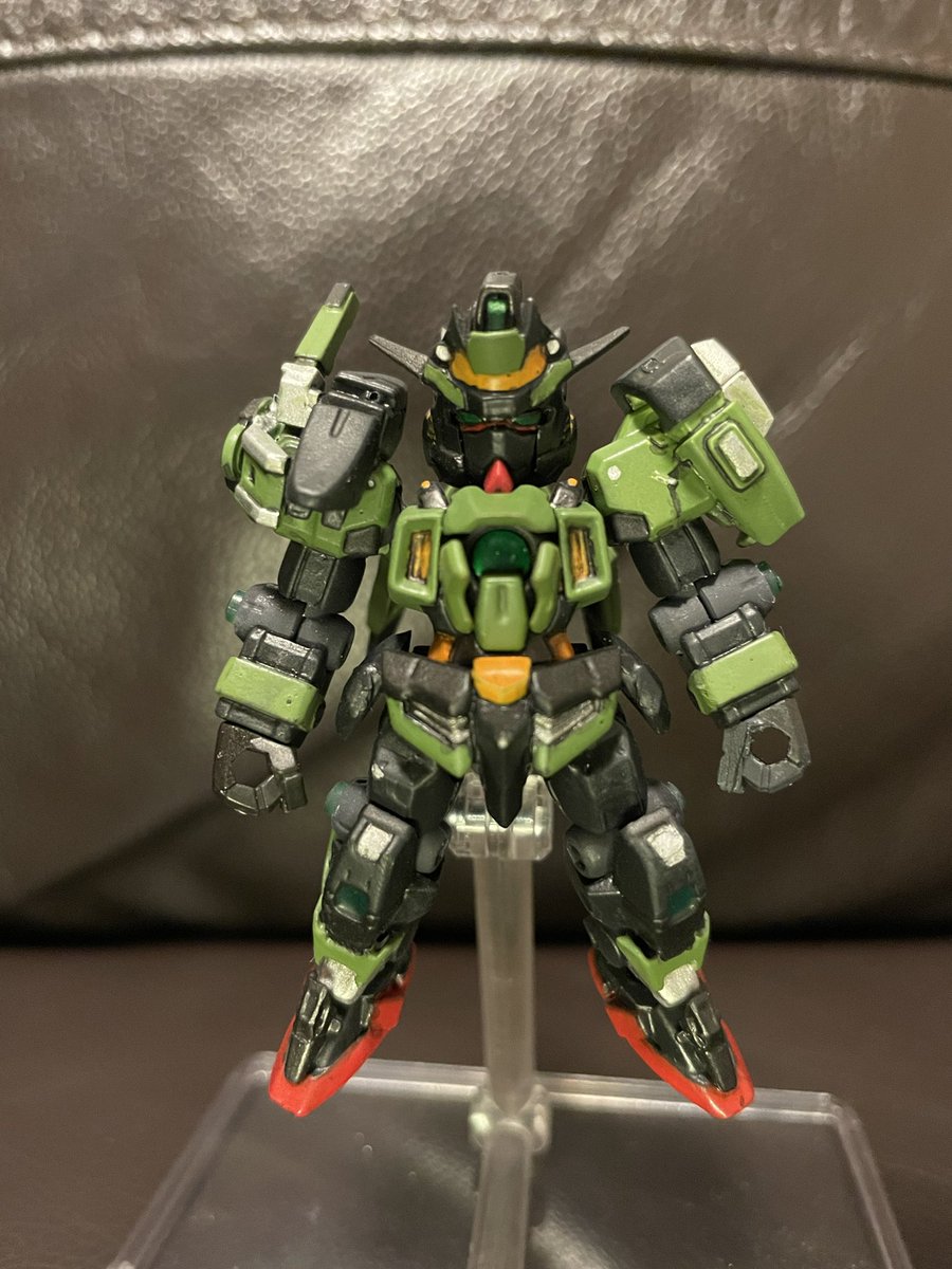 57_kame's tweet photo. ウナムンクイ専用機

｢ガンダムシルドグレーテ｣
名前の由来はシルトクレーテ
ドイツ語で｢亀｣という意味

系統はガンダム00
GNドライブ2基装備
防御に長けた機体だが
ランスやビットを操り近遠距離どちらの戦闘にも対応している

#モビルスーツアンサンブル https://t.co/vMJMy815Dm