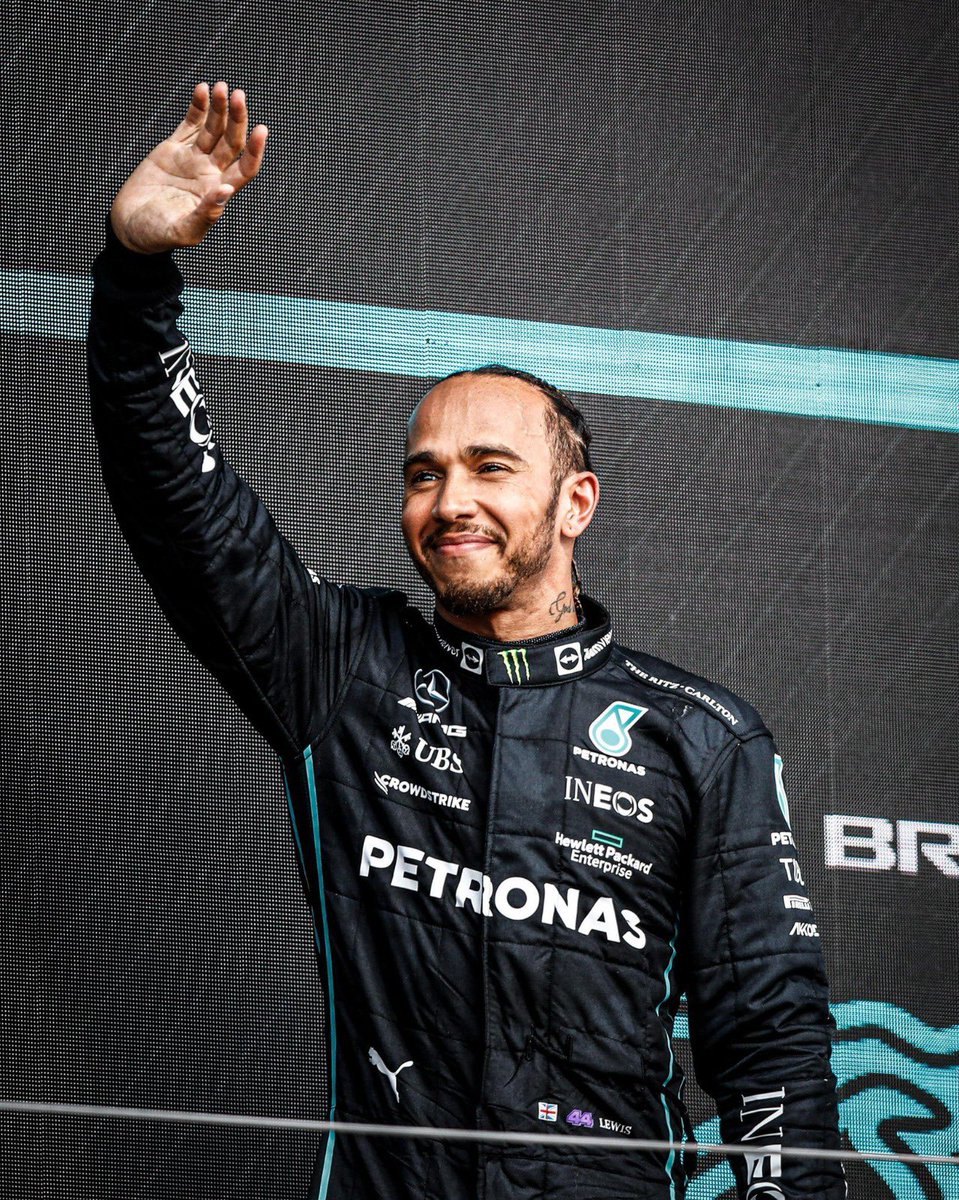 O primeiro piloto da história da F1 a alcançar 200 pódios: Sir Lewis Hamilton.