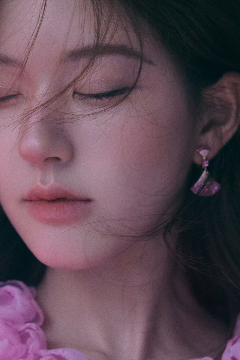 Zhao Lusi Graphic tweet media