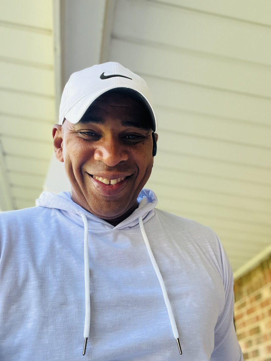 HoopMedic -Russel Deverteuil tweet media