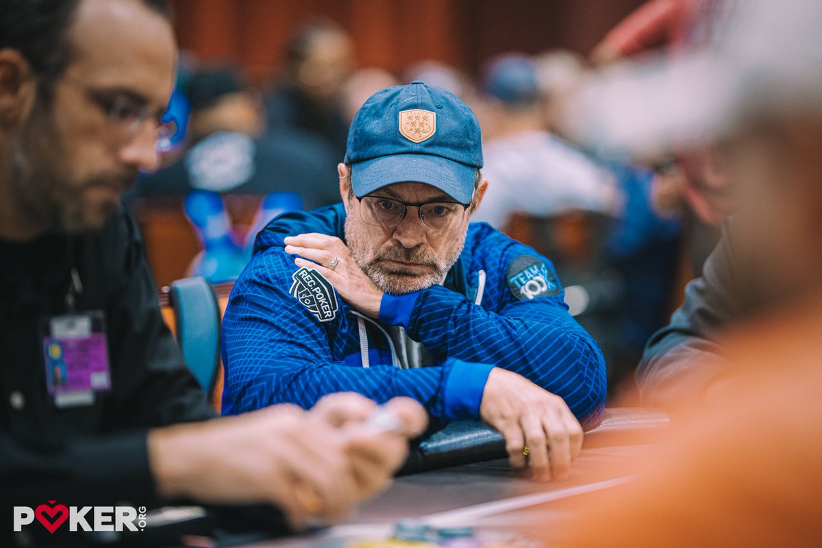 XsavageX's tweet photo. I'll be back in action today @WSOP Circuit in @ChoctawCasinos Thanks to @hayleyocho and @8131_Media for these pics. But I thought the camera was supposed to add ten pounds not ten years. #lookingold @team100kpoker @RecPoker https://t.co/d78sdpA46d