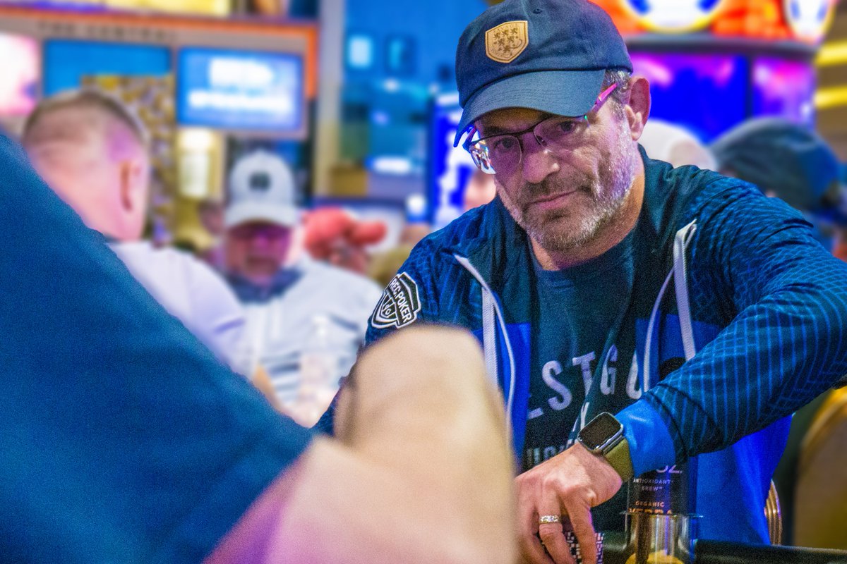 XsavageX's tweet photo. I'll be back in action today @WSOP Circuit in @ChoctawCasinos Thanks to @hayleyocho and @8131_Media for these pics. But I thought the camera was supposed to add ten pounds not ten years. #lookingold @team100kpoker @RecPoker https://t.co/d78sdpA46d