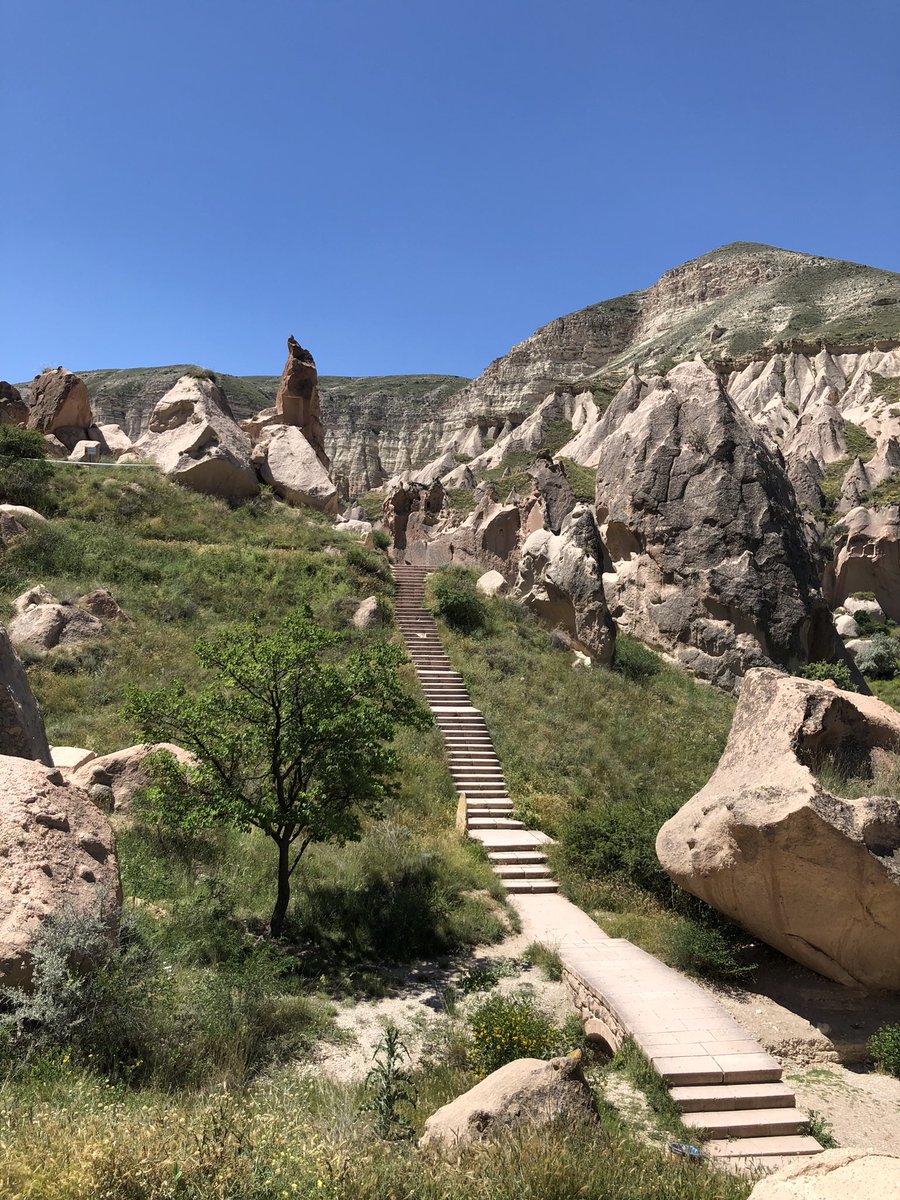 Qratours_Travel's tweet photo. The Zelve Monastery is a Byzantine-era #monastery that was carved into the rock in pre-iconoclastic times. It is part of the #Zelve Open Air #Museum, located between #Ürgüp and #Avanos, #Turkey. An excellent #walking trail loops around the valleys. #travel #photography #Turkiye https://t.co/lviqSpvUOK