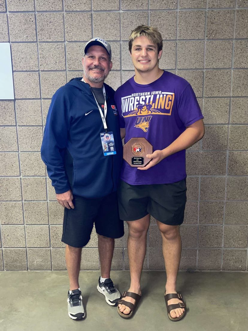 Mukwrestling's tweet photo. Huge congratulations to Grant Stromberg for becoming our program’s 4th Fargo All-American.  Grant went 9-1 to finish 3rd at 285.  Whittier went 4-2 to finish top 16.  Colton Katzfey battled.  Coach Dusing served in everyone’s corner &amp; one proud dad in Jason Stromberg!!! https://t.co/zIA18i16oB