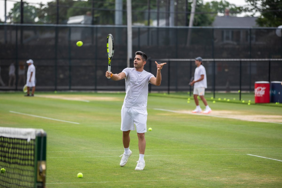 Infosys's tweet image. What an incredible morning at our tennis clinic with Hall of Fame legends! We had the unique opportunity to learn from the best and practice our skills. A big thank you to everyone who joined us and made this event unforgettable.

#ITHFWithInfosys #ExperienceTheNext