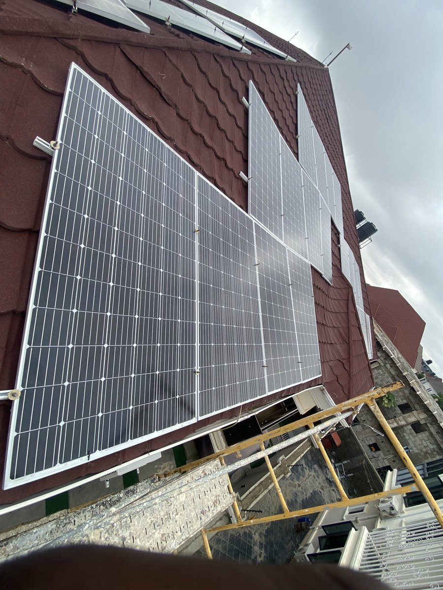 IMannermanz's tweet photo. Let the sun pay ur electricity bills https://t.co/KgxLL67t7F