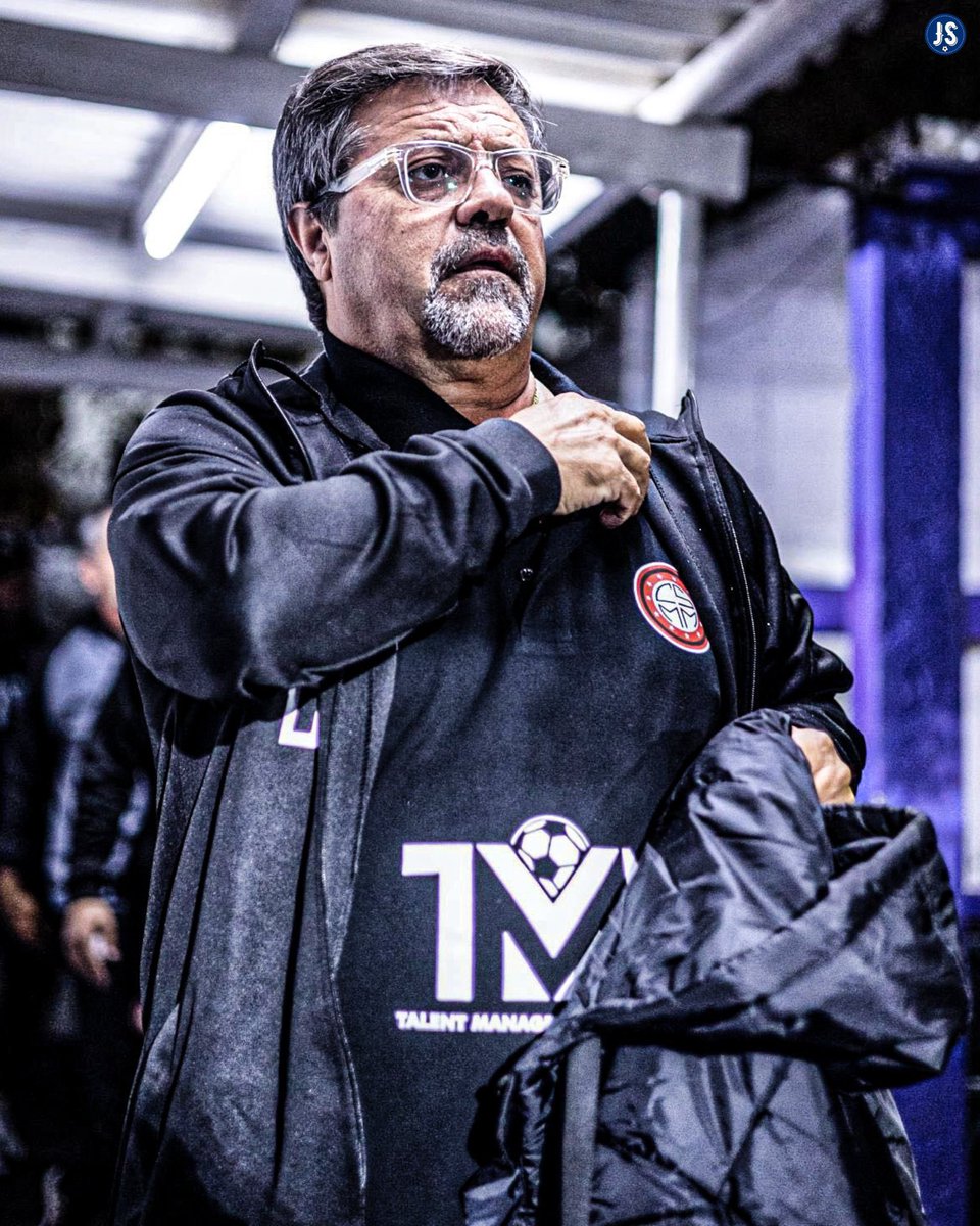 “Recontra ‘si’ a las SAD en el futbol argentino. ¿Que necesita la AFA? Necesita que los clubes del fútbol argentino sean rehenes. Si tienen las SAD pierden el control sobre los clubes y eso es lo que no quiere.

¿Por que les prohíbe a todos hablar? ¿Por que muchos presidentes