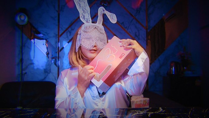 ได้ของเล่นมาให้รีวิว #Honeyplaybox 🙏🏻 ทั้งใหญ่ทั้งยาวของเขาดีจริงๆ 💦 รอชมคลิปได้เร็วๆนี้นะคะ ❤️ https://t<a href="/tag/honeyplaybox"class="tags">#Honeyplaybox</a>