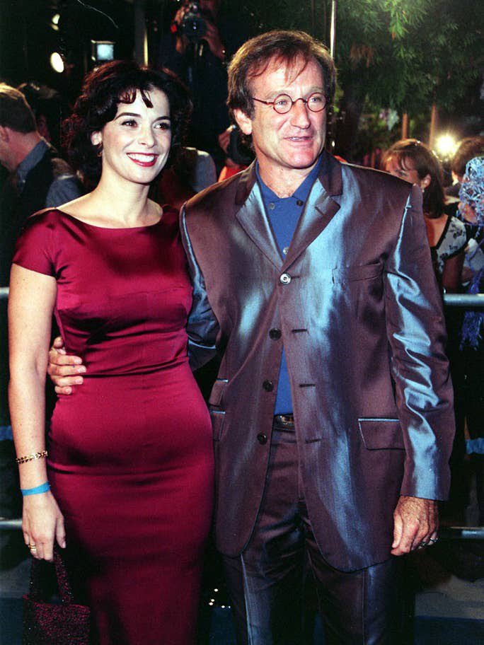 StreetFashion01's tweet photo. Happy Birthday to Robin Williams who would’ve Turned 73 Today🖤🕊️ https://t.co/DhtbfELdkp