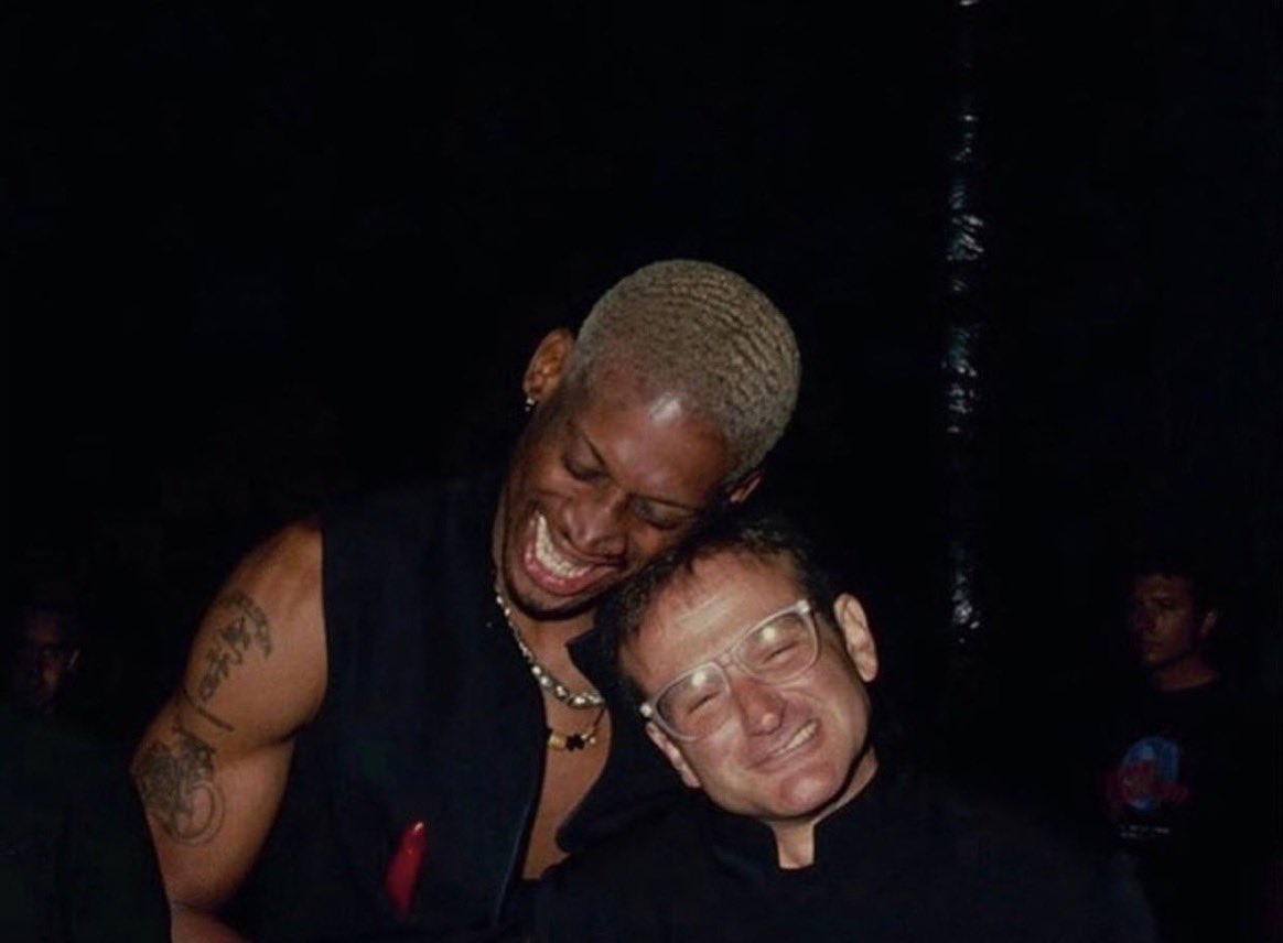 StreetFashion01's tweet photo. Happy Birthday to Robin Williams who would’ve Turned 73 Today🖤🕊️ https://t.co/DhtbfELdkp