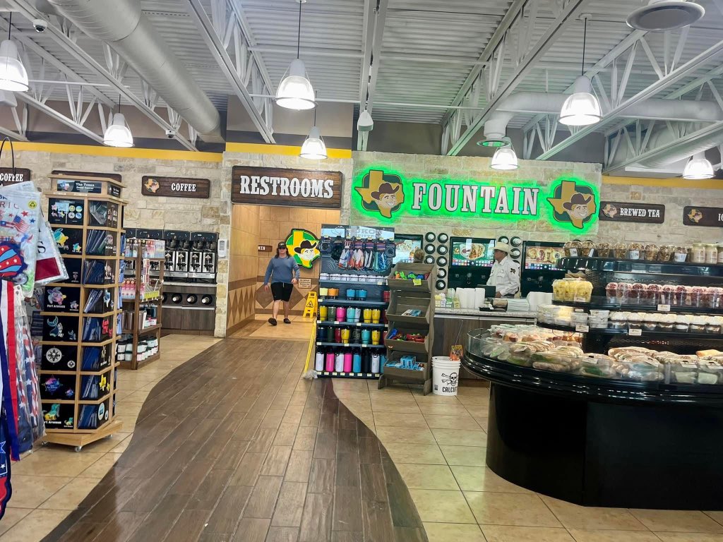 MiKE ZiEMER tweet media