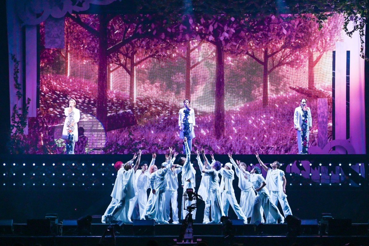 kaiche_official's tweet photo. 最高のアリーナツアーでした。
全21公演、完走🔥

超いい写真。 https://t.co/Lg8rSbyTpa