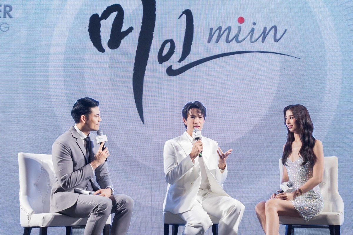 ANiceEnt's tweet image. ควอนตั้ม เฮลท์แคร์ (ไทยแลนด์) จัดสัมมนาเชิงวิชาการ เผยเทคโนโลยีสุดล้ำใหม่ล่าสุด “NEW MIIN Laser” เคลียร์จบ ลบปัญหาผิว!

🔗anice-entertainment.net/%e0%b8%84%e0%b…

#เจมส์มาร์ #Jamesma
#มิ้นต์ชาลิดา #mint_chalida
#MIINWorkshop