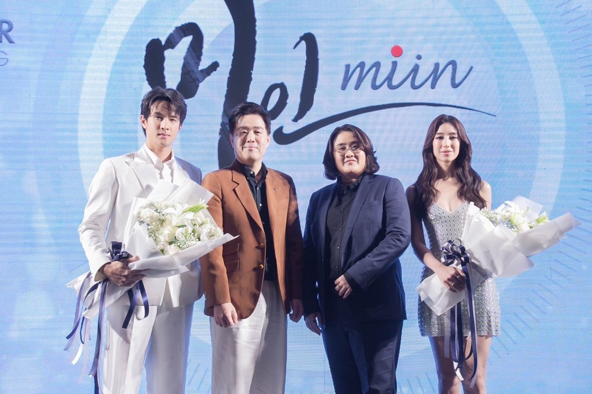 ANiceEnt's tweet image. ควอนตั้ม เฮลท์แคร์ (ไทยแลนด์) จัดสัมมนาเชิงวิชาการ เผยเทคโนโลยีสุดล้ำใหม่ล่าสุด “NEW MIIN Laser” เคลียร์จบ ลบปัญหาผิว!

🔗anice-entertainment.net/%e0%b8%84%e0%b…

#เจมส์มาร์ #Jamesma
#มิ้นต์ชาลิดา #mint_chalida
#MIINWorkshop
