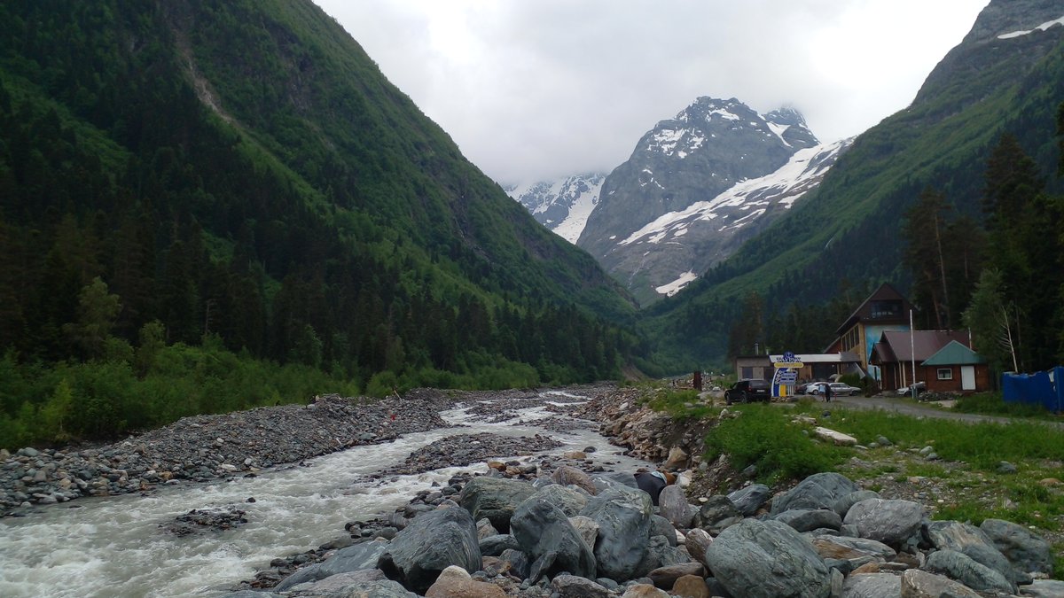 artifor14's tweet photo. Domday, Caucasus
#dombay #caucasus #mountains #mountainspainting #mountainartist https://t.co/5YjMik7r63