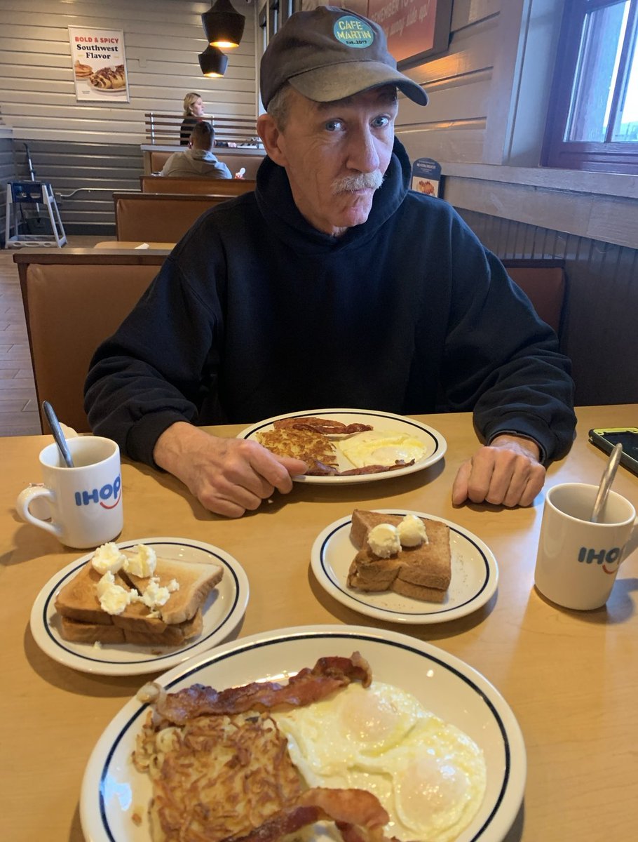 jamieloftusHELP's tweet photo. we lost my amazing dad this morning. the funniest person alive, endlessly supportive, a massively talented and hardworking writer, a true friend. i don’t know what life looks like without him.

mike loftus, 1959 - 2024 https://t.co/KzuIeOY2wr
