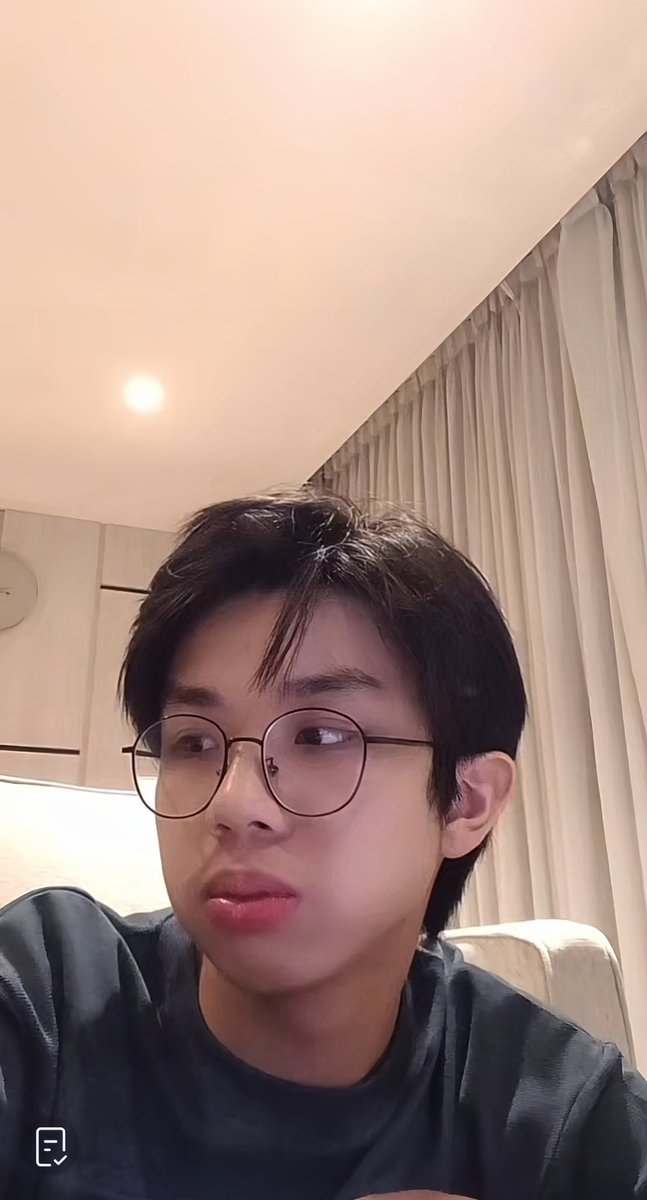 izmehaii's tweet image. Dibilang cakep udah, ganteng juga udah, lucu apalagi, pinter gaperlu dibilang juga semua orang dah tau.
Ini gimana lagi ya cara mendeskripsikan kevin lius bong🫠🫠🫠🫠

#kevincoc #kevin #KevinInvisibleMaze #kevinganteng