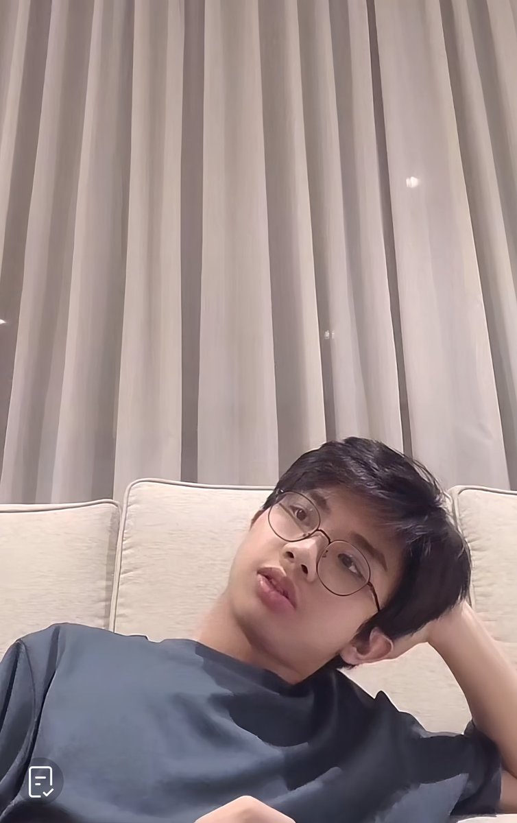 izmehaii's tweet image. Dibilang cakep udah, ganteng juga udah, lucu apalagi, pinter gaperlu dibilang juga semua orang dah tau.
Ini gimana lagi ya cara mendeskripsikan kevin lius bong🫠🫠🫠🫠

#kevincoc #kevin #KevinInvisibleMaze #kevinganteng