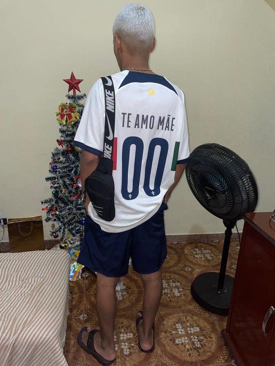 teamomae_'s tweet photo. Por onde quer que eu vá, vou te levar para sempre...🖤👑 https://t.co/QPfyiXFVl6