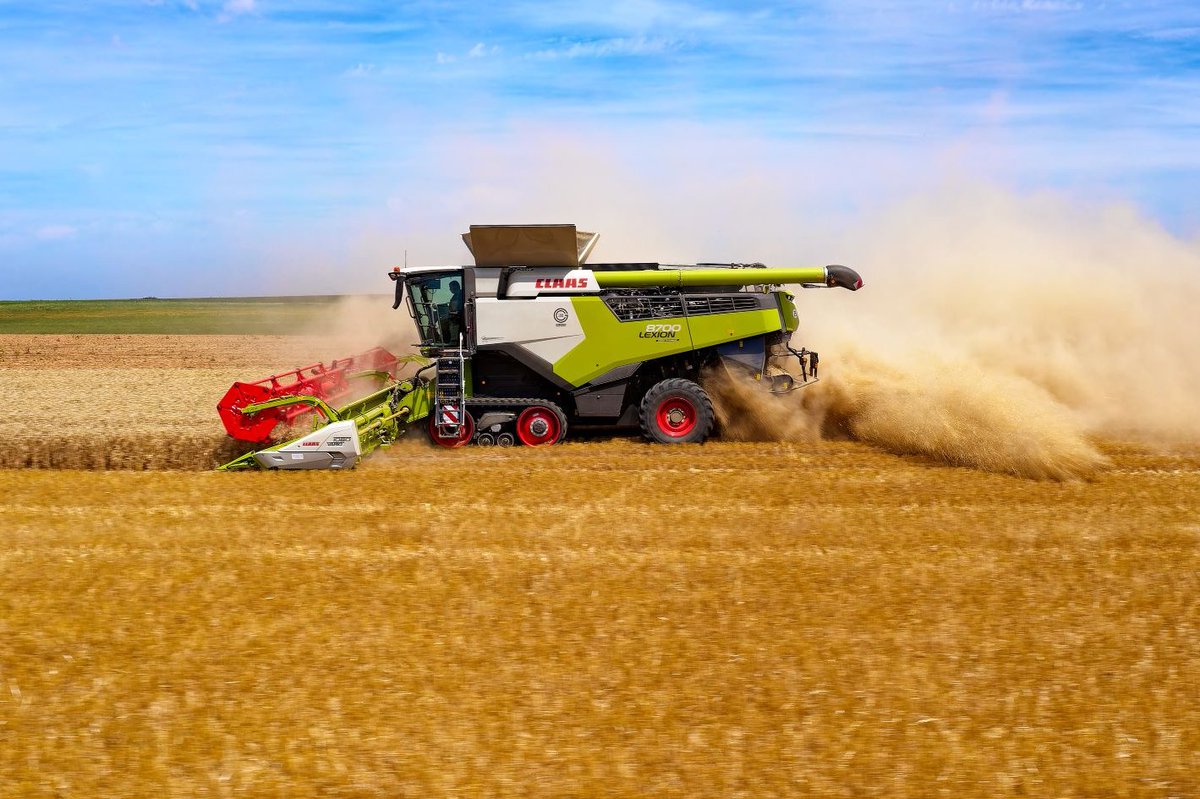 Moisson avec <a href="/CLAASFrance/">CLAAS France</a>  Lexion 8700 TT