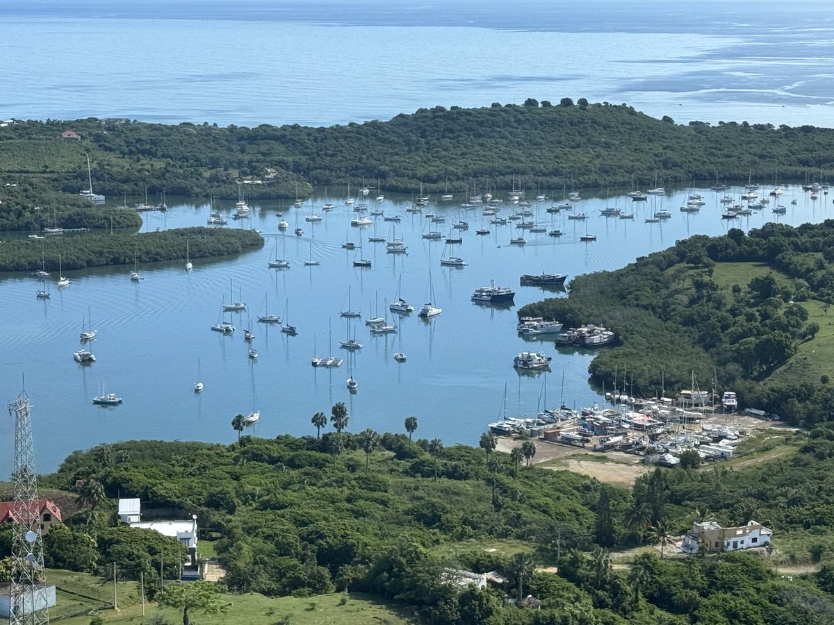 fcapellan1's tweet photo. Bahia de Luperón. ⁦@DavidColladoM⁩ ⁦@jeanluisrj⁩ ⁦@warnaudbisono⁩ ⁦@cearahatton⁩ ⁦@limbercruzl⁩ ⁦@CODOPESCARD⁩ ⁦⁩ ⁦@ArmadaRepDom⁩ — Ya se hizo el PLAN DE MANEJO y se conformó el COMANEJO ahora solo esperamos por ustedes. Seguimos… https://t.co/CMbmaMBE7k