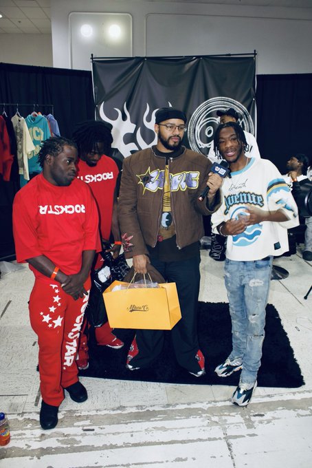 Never ask what I been doing come find out Baby big 🦈 big 🦅 https://t.co/sAs1o3w5Ei<a href="/tag/newprofilepic"class="tags"><span>#newprofilepic</span></a>