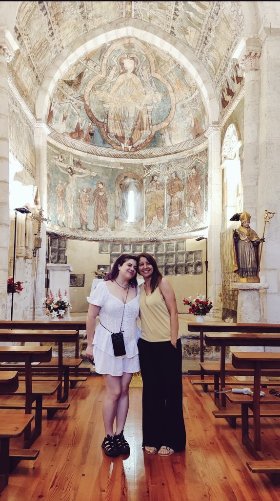 Zorionak a mi querida <a href="/IsaMellen/">Isabel Mellén</a> 🎂 ojalá poder enviarle una tarta de tocino de cielo de queso.