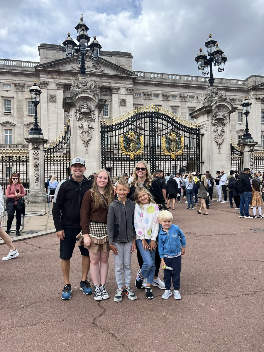 Jonathan Eagan tweet media