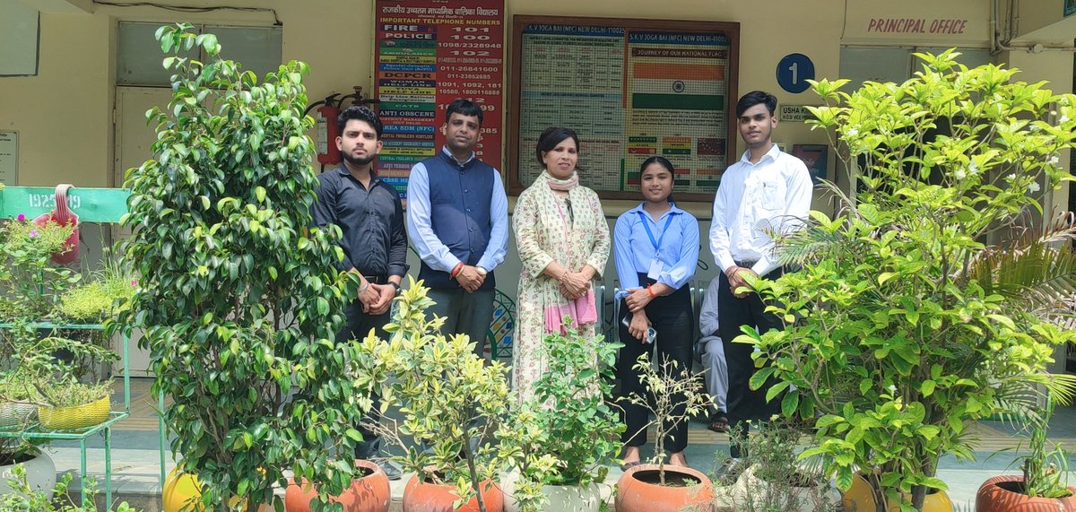 momeena_1's tweet photo. 💻Exciting times at the #IT_Awareness_Session led by #volunteer Chirag Bansal Sir under @vidyanjali_edu! 🚀 Empowering minds, enhancing skills, and driving innovation. #ITAwareness #TechForAll #DigitalIndia 
@Dir_Education 
@drmanishadiet https://t.co/BFzNqBkDlV