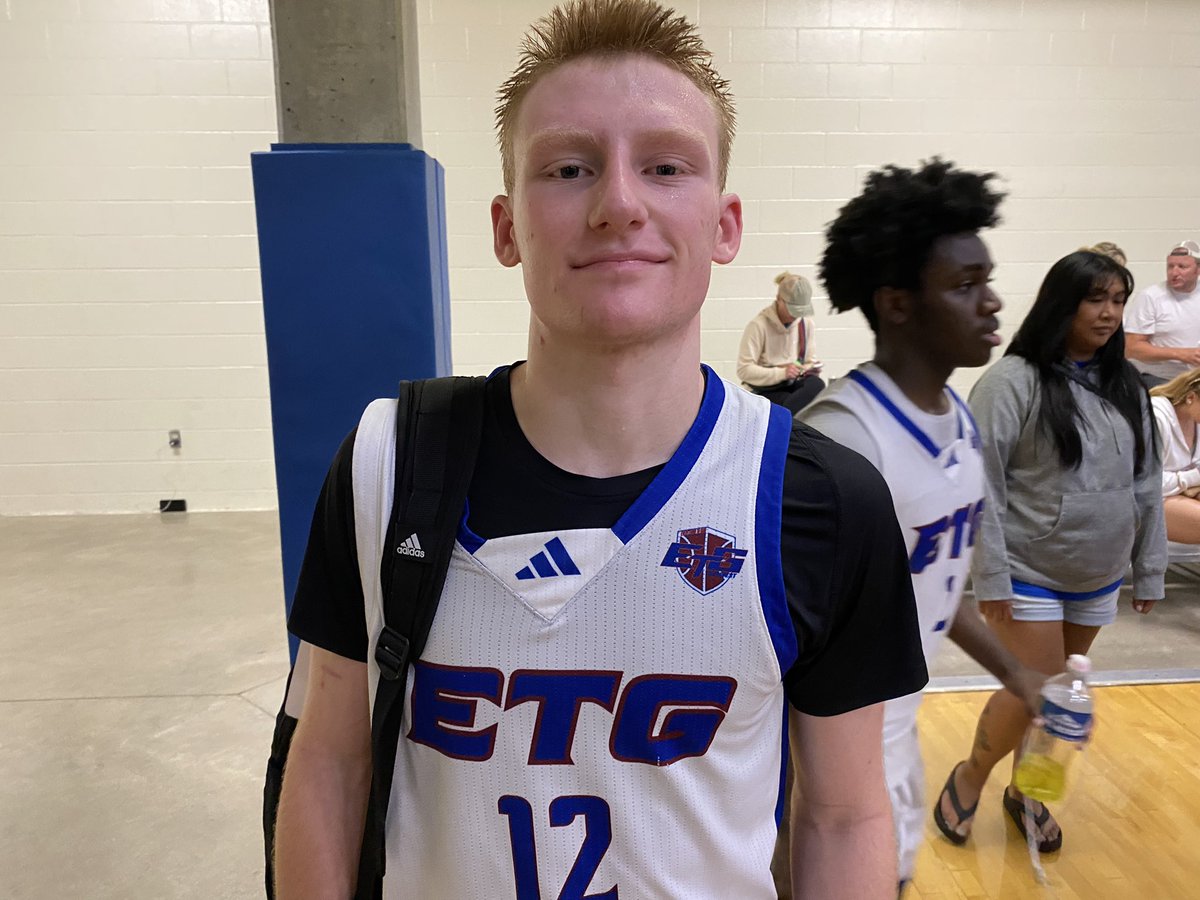 Ryan James (@ryanjamesmn) on Twitter photo ETG 63 D1 Minnesota 55 final
#PHNationals 16u semis <a href="/PHCircuit/">Prep Hoops Circuit 🏀</a>
<a href="/ETGmidwest/">ETGmidwest</a>: Coriahnn Gallatin 22pts (8-16fg, 6 3s), Goanar Branch 13pts/14rbs, Nathan Kelley 16pts (7-12fg)
D1Mn: Cedric Tomes 17pts/6rbs/5ast (7-15fg), Ryan Kreager 8pts/12rb/3bl (4-6fg), Dothan Ijadimbola 10pts ETG 63 D1 Minnesota 55 final
#PHNationals 16u semis <a href="/PHCircuit/">Prep Hoops Circuit 🏀</a>
<a href="/ETGmidwest/">ETGmidwest</a>: Coriahnn Gallatin 22pts (8-16fg, 6 3s), Goanar Branch 13pts/14rbs, Nathan Kelley 16pts (7-12fg)
D1Mn: Cedric Tomes 17pts/6rbs/5ast (7-15fg), Ryan Kreager 8pts/12rb/3bl (4-6fg), Dothan Ijadimbola 10pts