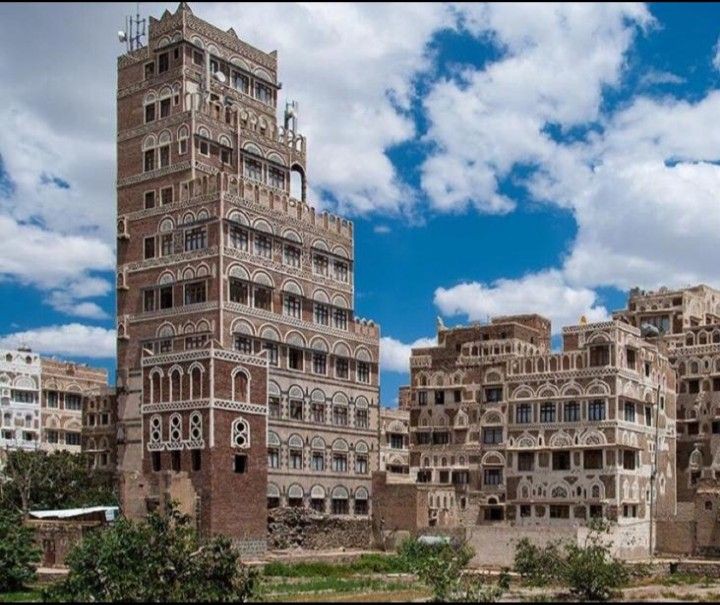 sharf2024's tweet photo. الفن اليمني المعماري https://t.co/CrUt9g5N0x