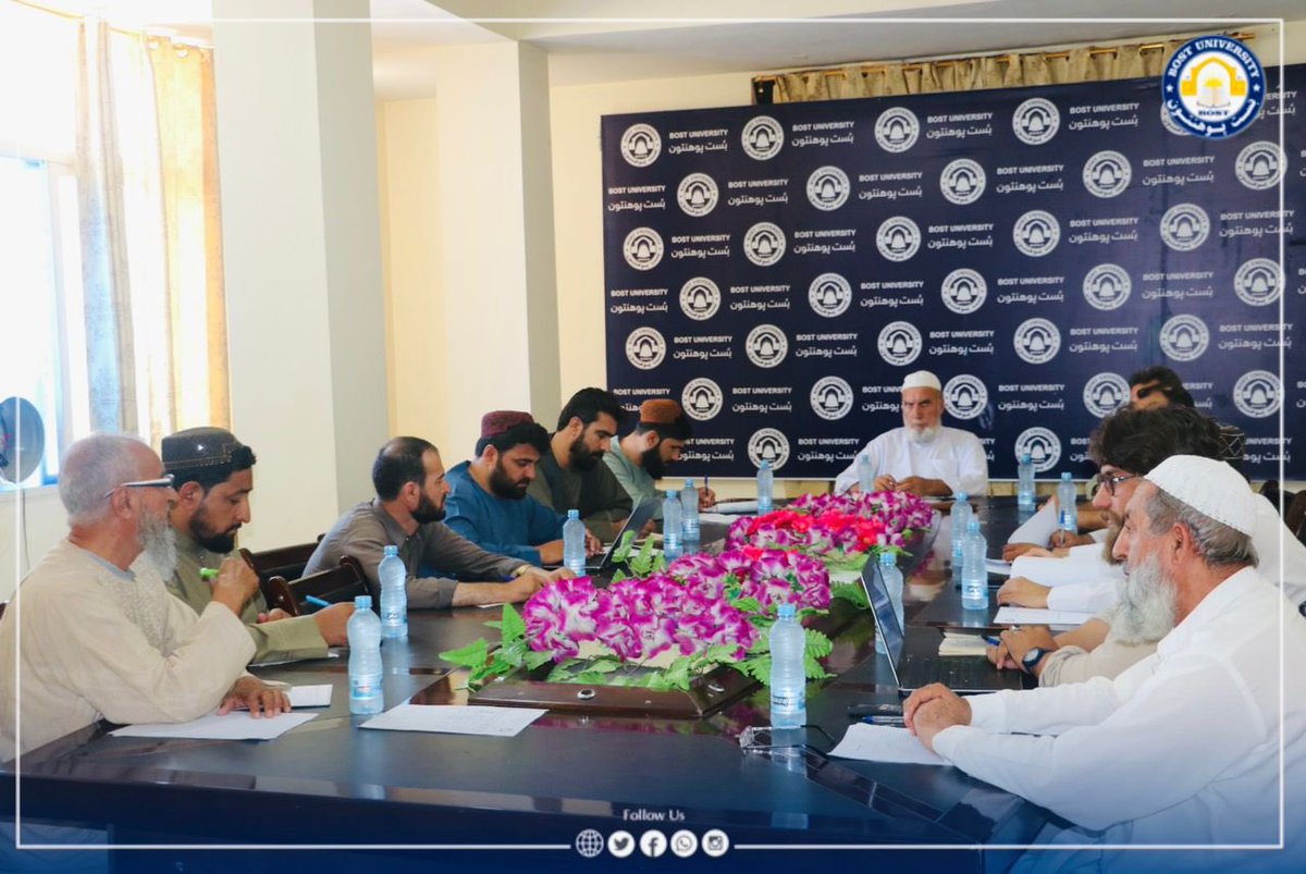 bostuniversity's tweet photo. د علمي شورا څلورمه نوبتي غونډه تر سره سوه.

نن یک شنبه د بُست پوهنتون د علمي شورا څلورمه شمېره نوبتي غونډه د پوهنتون د رئیس ښاغلي دیپلوم انجنیر محمود سنګین په مشرۍ تر سره سوه.

#bostuniversity https://t.co/Li22IArAqh
