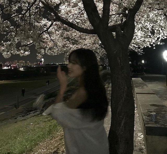 hynjinnniret's tweet photo. "Hidden Glances"
—seungmin x oc

Darlene and Lex met at a club, unaware they were both student leaders. Drunk and caught in the night’s allure, something happened between them. The next day, despite the lingering tension and awkwardness, they pretend not to know each other. https://t.co/eAkpcTMY1q