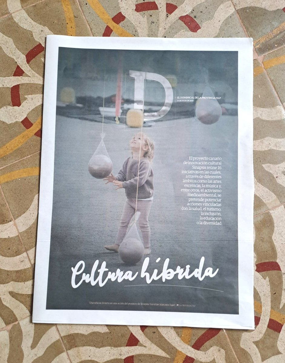 Padilla_Mar's tweet photo. El Suplemento Cultural de @laprovincia_es utiliza una fotografía de Islas para Jugar para ilustrar su portada. El motivo: un resumen del programa Sinapsis, del ICDC en el que @Ocho_Pies y la idea de Islas para Jugar fueron seleccionadas.

Comenzamos el nuevo vuelo
🎡🗞️🧩🫖👣 https://t.co/jBtScJgTZm